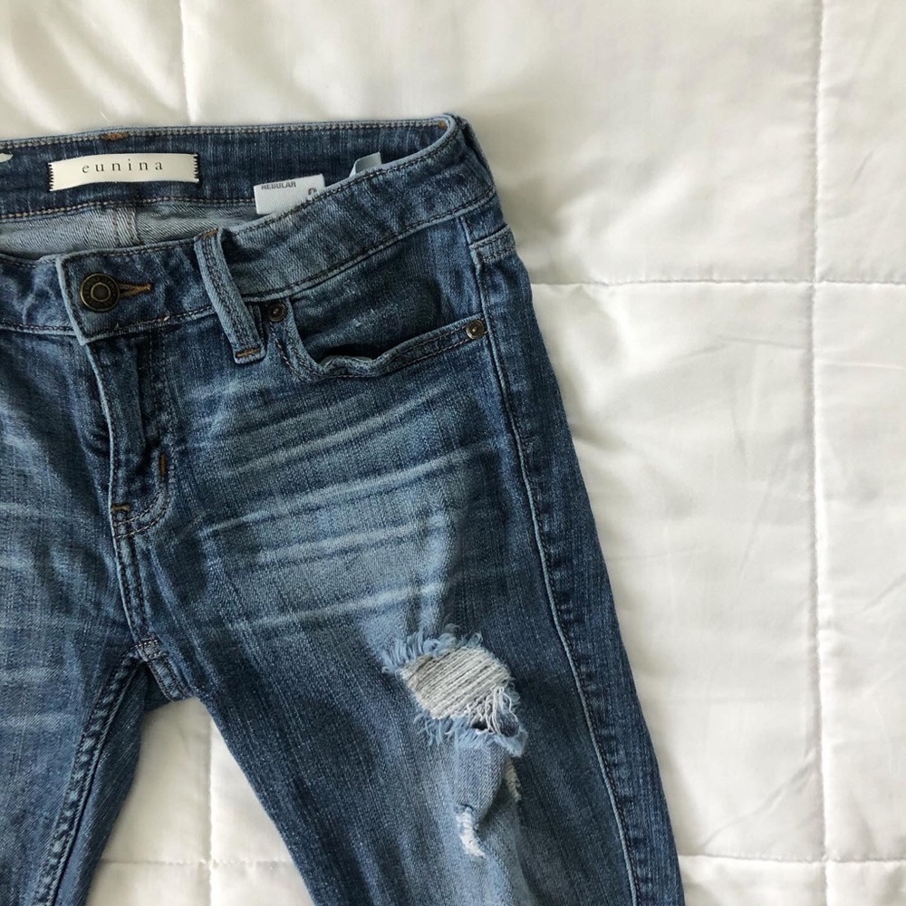 Low Rise Jeans - Picture 3 of 5
